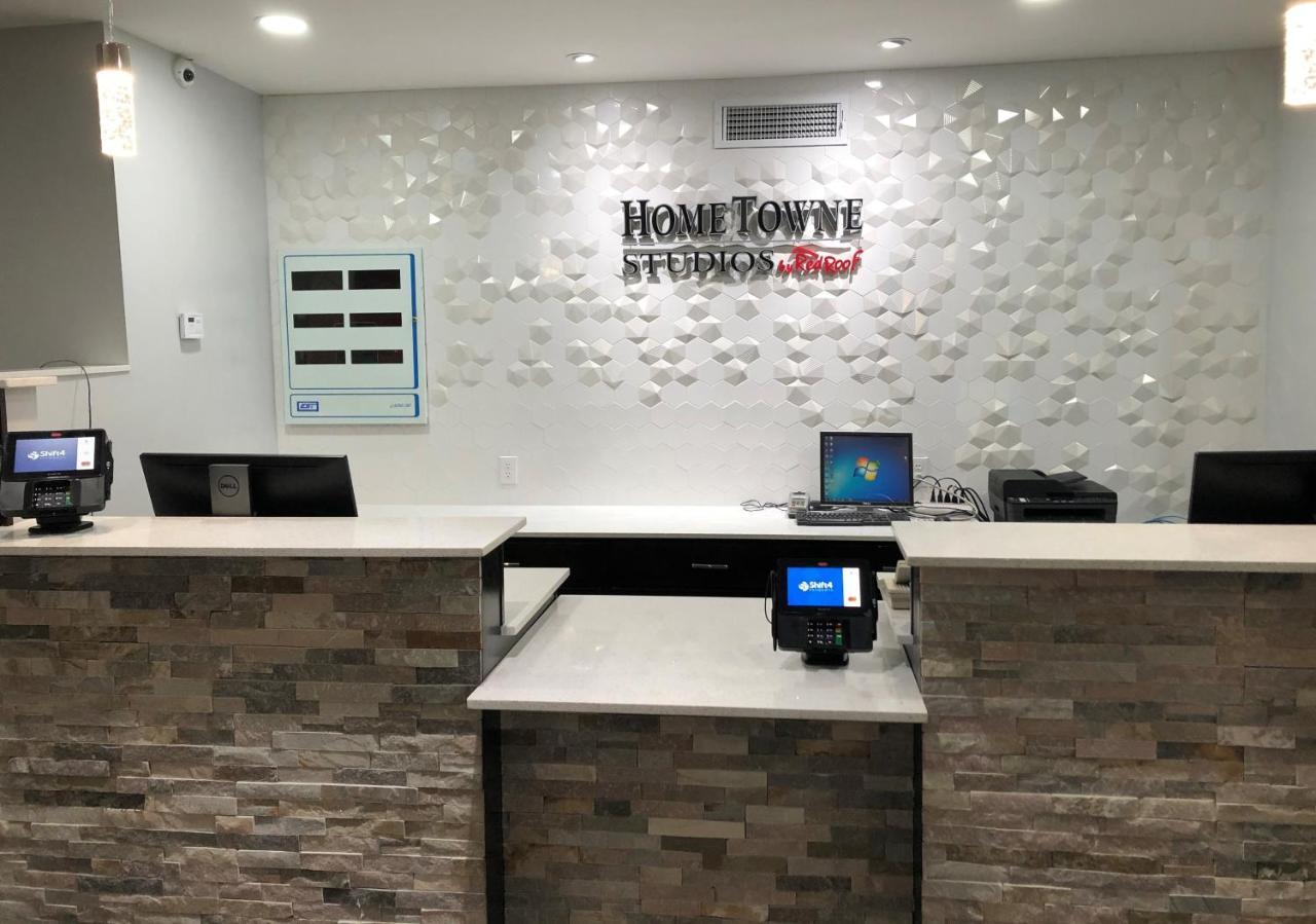 Hometowne Studios By Red Roof San Antonio E - Frost Bank Center Ngoại thất bức ảnh